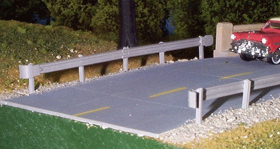 Pikestuff 541-0013 HO Scale Highway Guard Rails (Pack of 6)