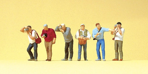Preiser 10545 HO Trainspotters Figures with Cameras (Set of 6)