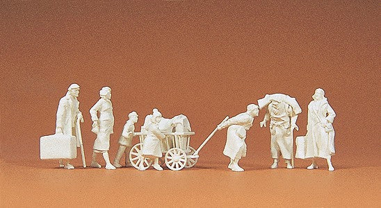 Preiser 16558 HO Unpainted Refugees Plastic Figure Kit (Set of 7)