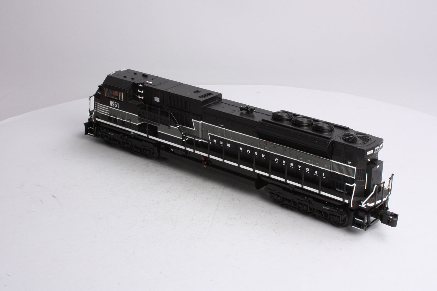 Lionel 6-28332 O New York Central Lionmaster SD-80 Diesel Locomotive #9951 LN/Box