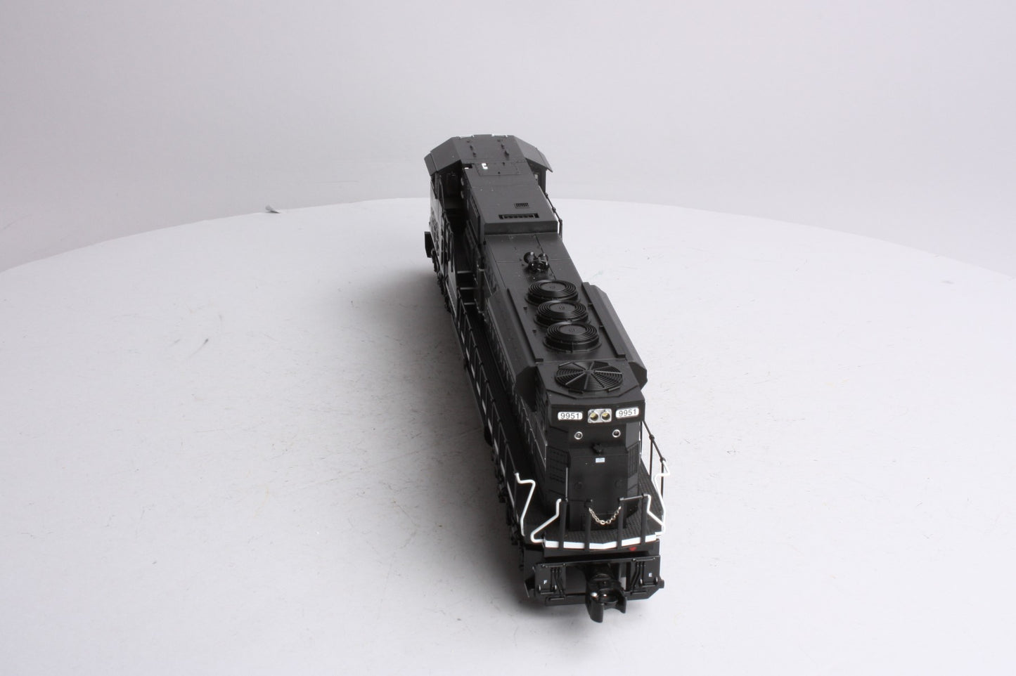 Lionel 6-28332 O New York Central Lionmaster SD-80 Diesel Locomotive #9951 LN/Box