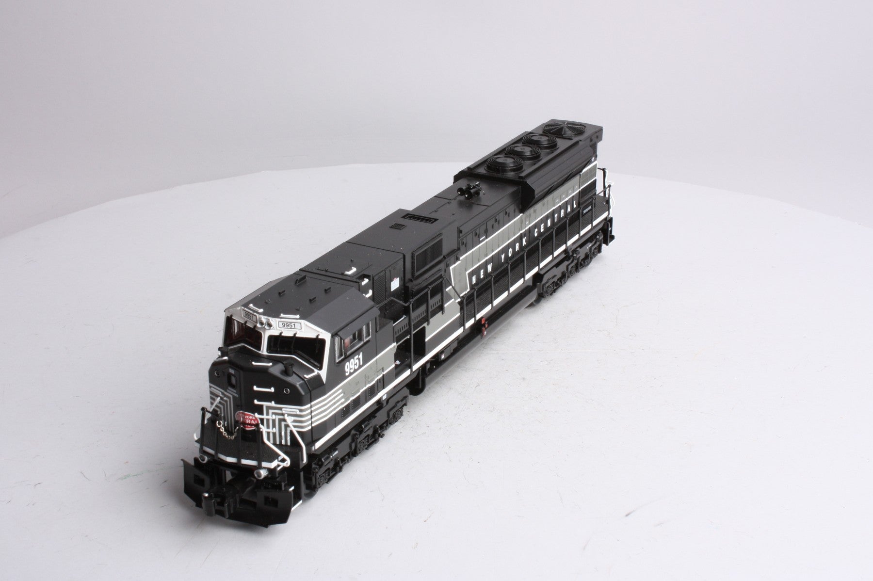 Lionel 6-28332 O New York Central Lionmaster SD-80 Diesel Locomotive #9951 LN/Box