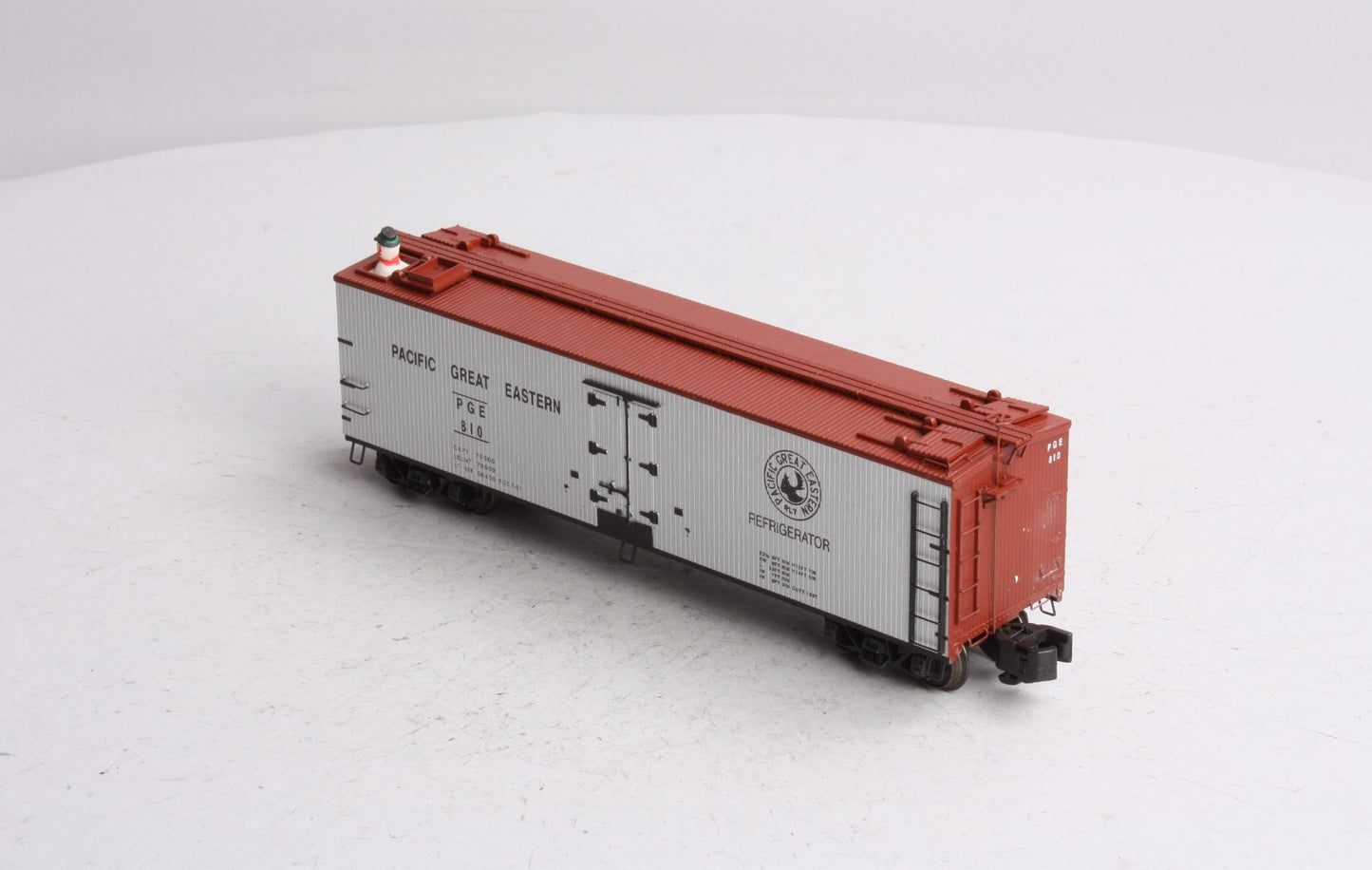 S-Helper 00497 S Scale Pacific Great Eastern Christmas Reefer #810 LN/Box