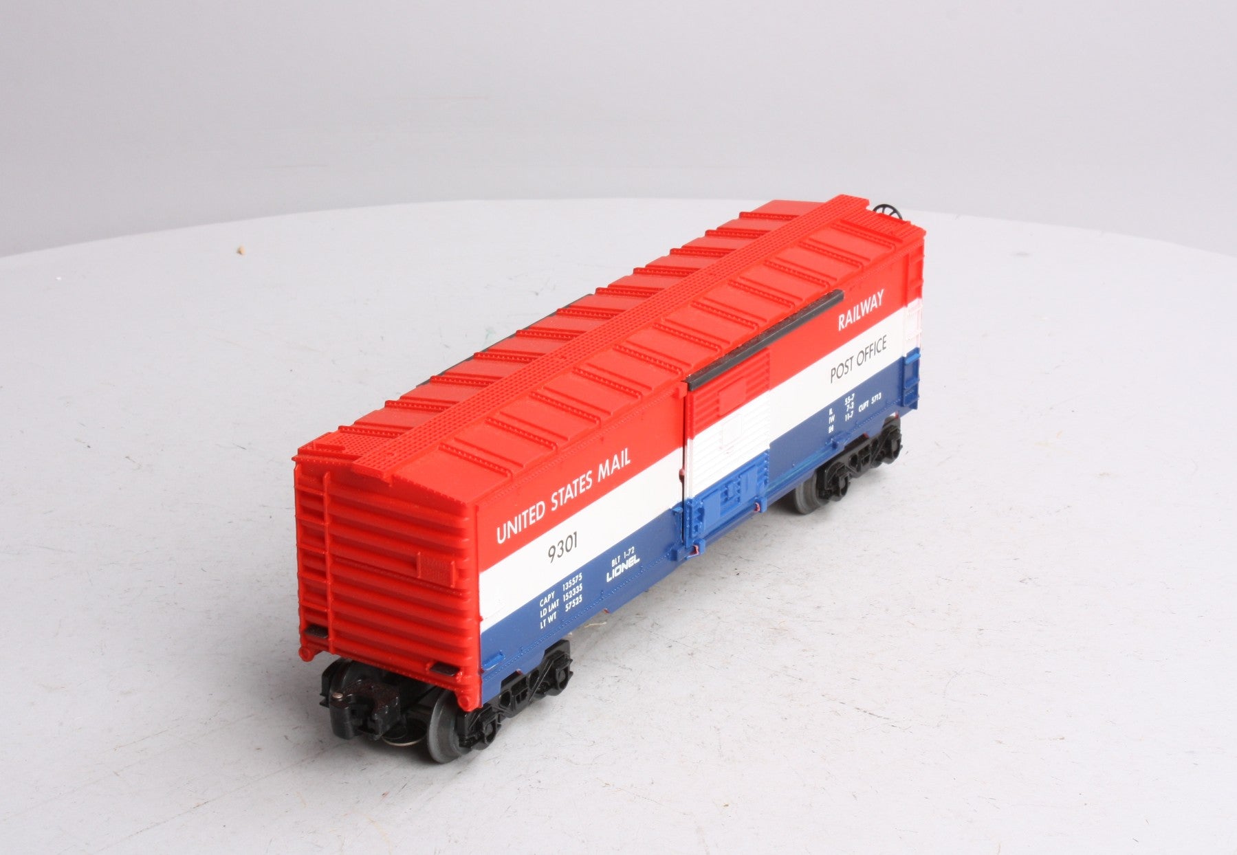 Lionel 6-9301 O Gauge US Mail Operating Boxcar #9301 - Without Mailbag LN/Box