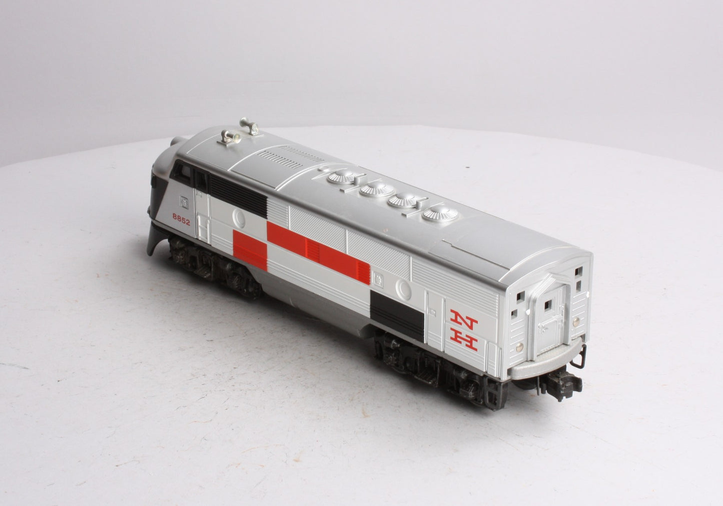 Lionel 6-8852 New Haven F3A Non-Powered Diesel Locomotive #8852 EX
