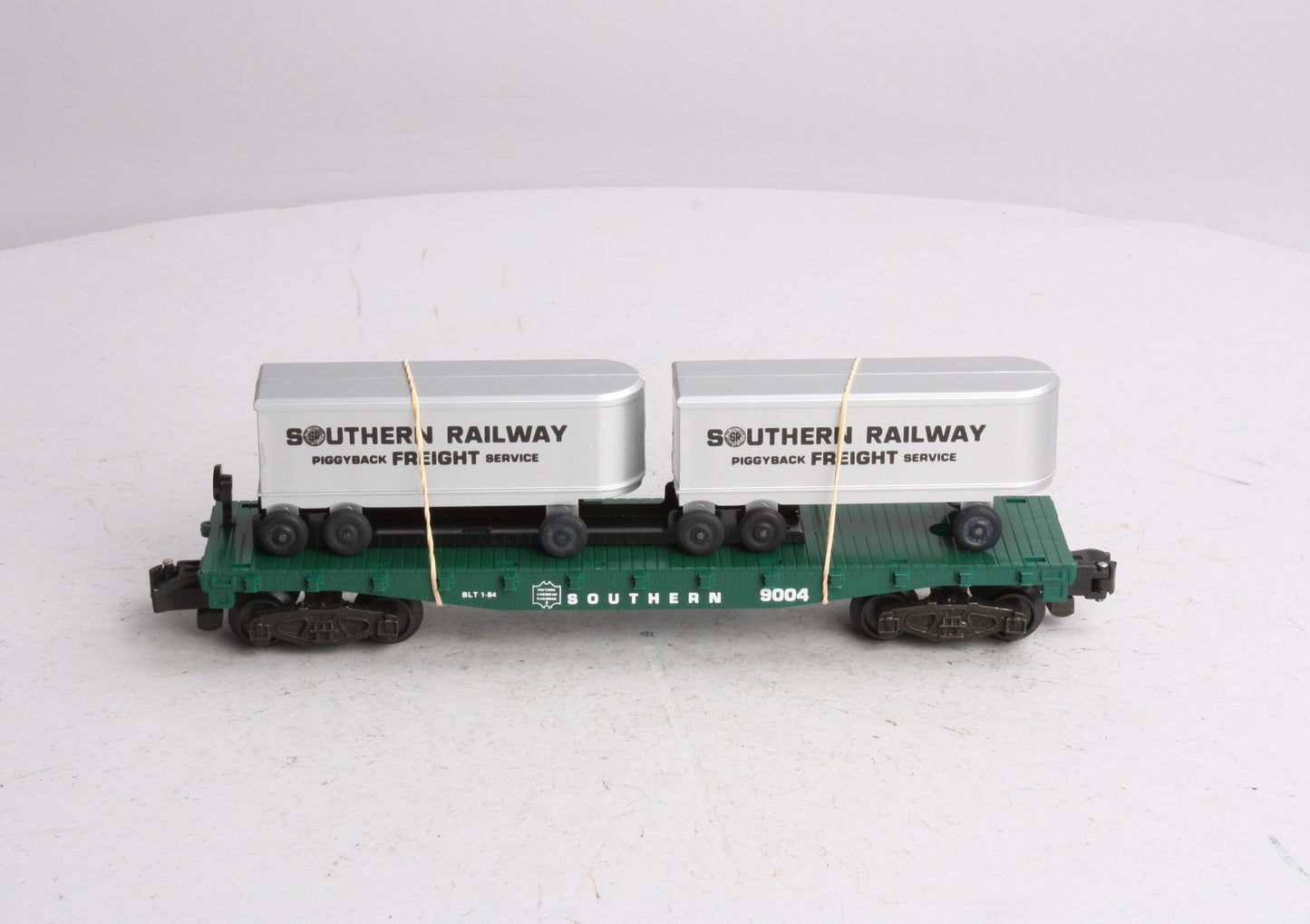 American Flyer 4-9004 S Gauge Southern Flatcar with Trailers NIB