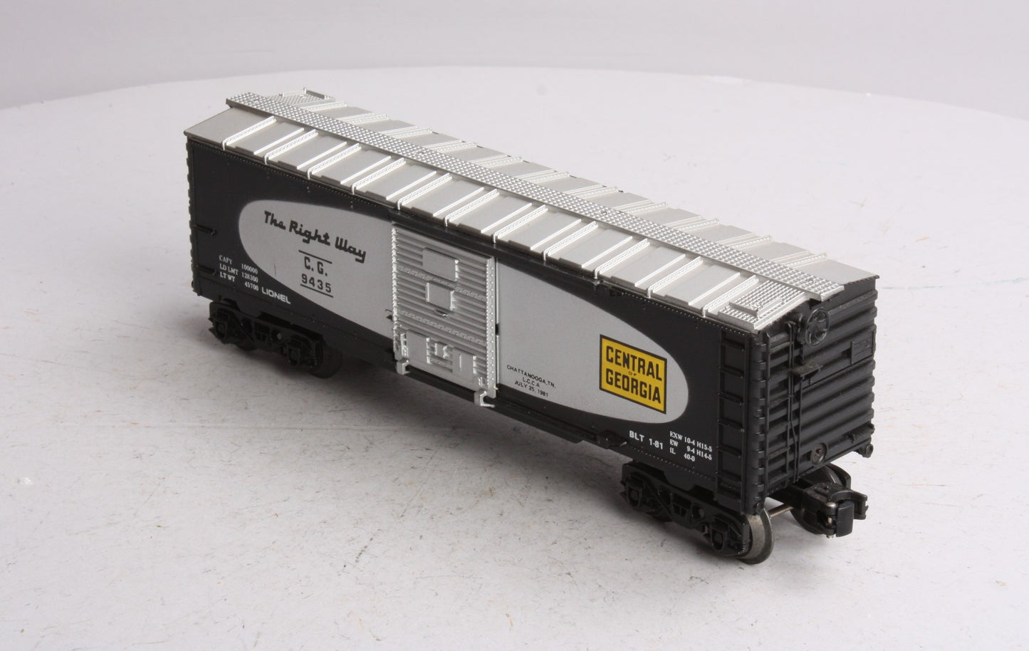 Lionel 6-9435 O Gauge LCCA Central of Georgia Boxcar NIB