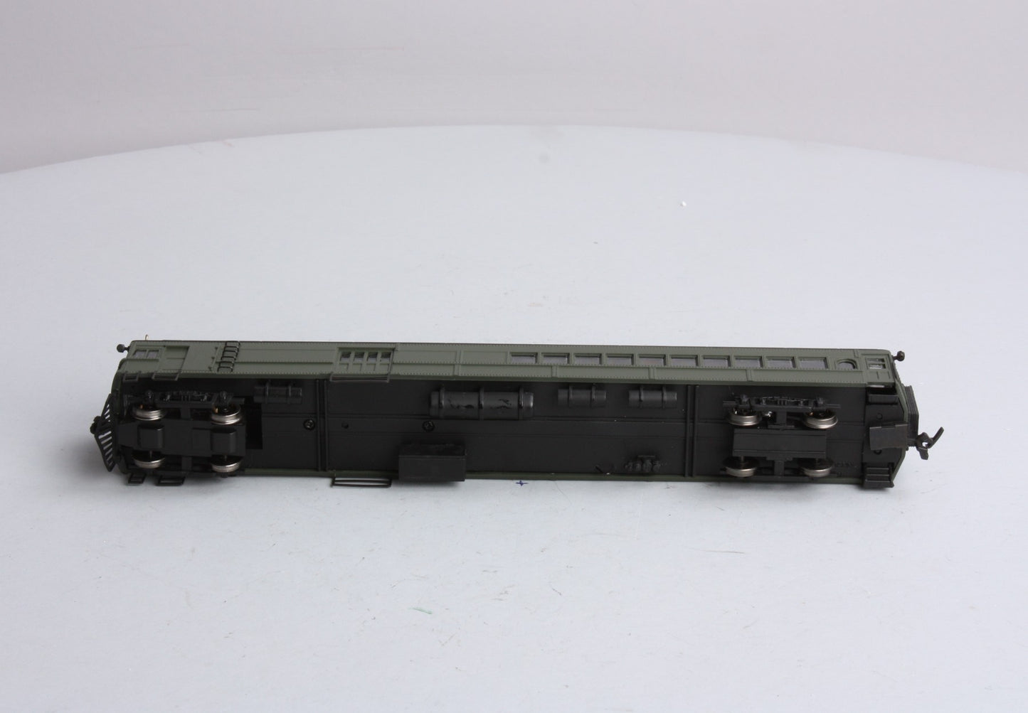 Bachmann 81402 HO Unlettered EMC Gas Electric Doodlebug -Painted Green