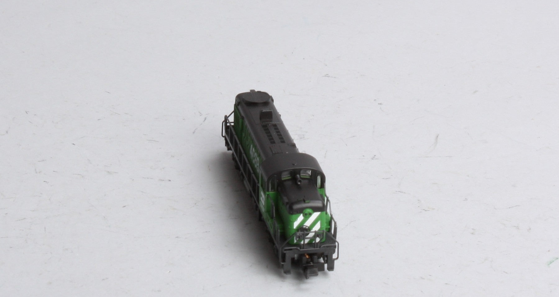Atlas 42001 N Burlington Northern Alco RS-3 Powered Diesel Locomotive #4068 LN/Box
