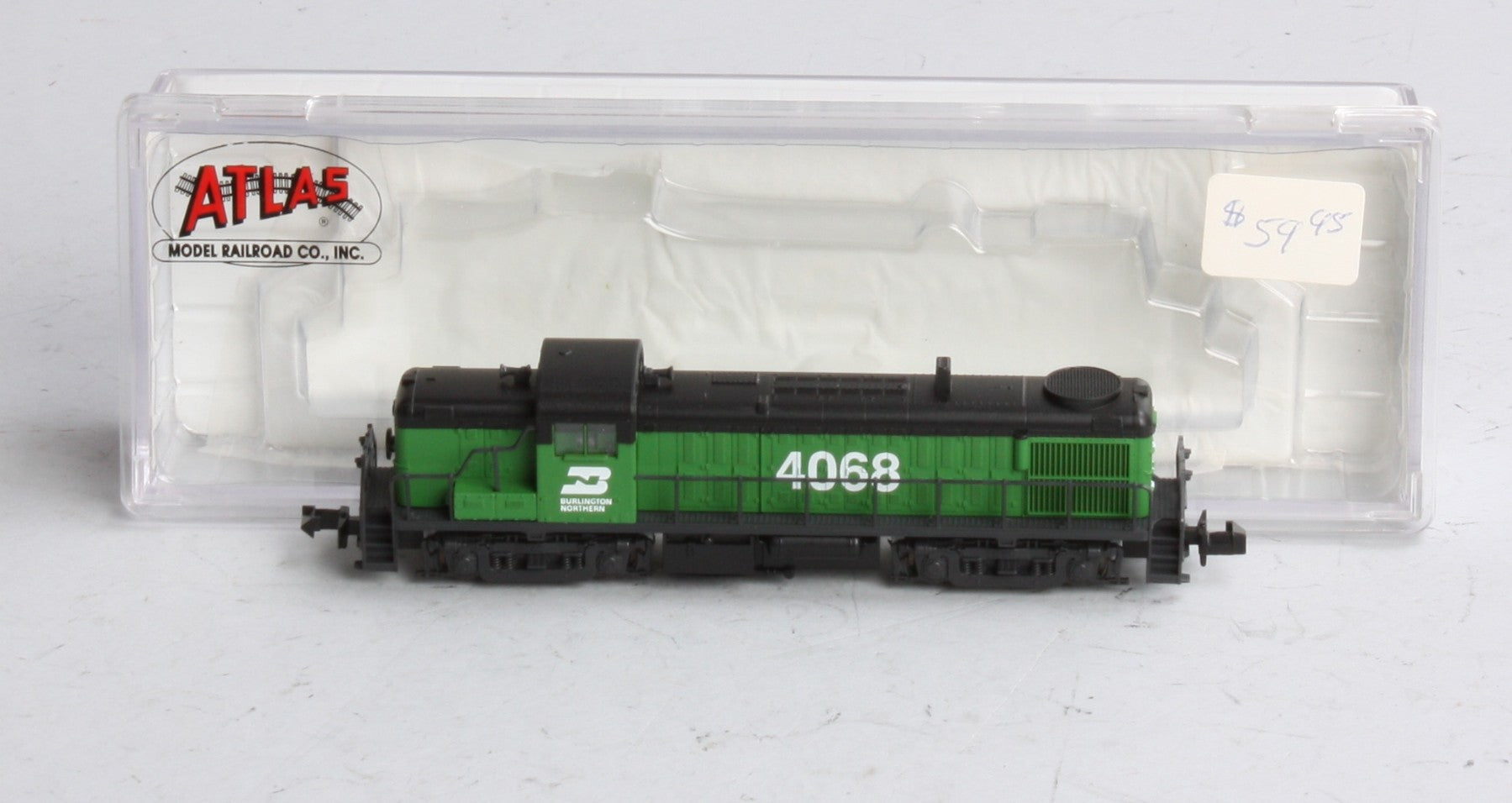 Atlas 42001 N Burlington Northern Alco RS-3 Powered Diesel Locomotive #4068 LN/Box