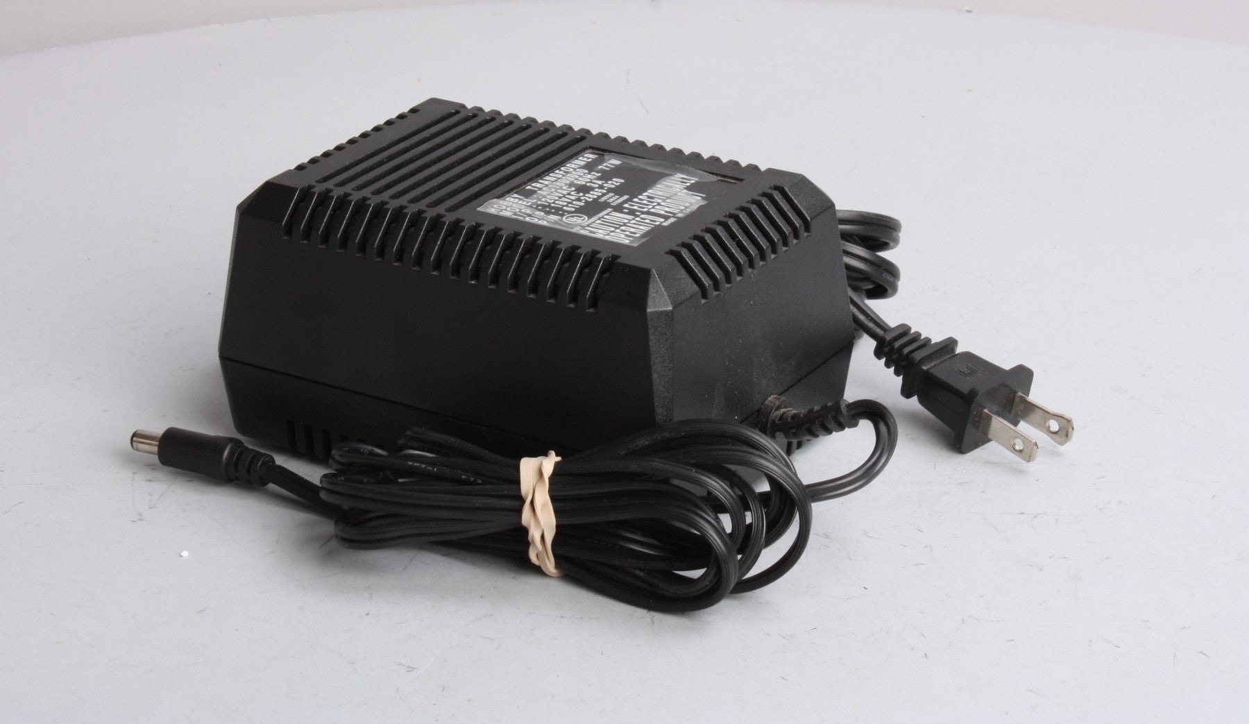 Lionel 12885-20 O Gauge 77 Watt Transformer Brick 18Volt AC @ 3 Amp Output