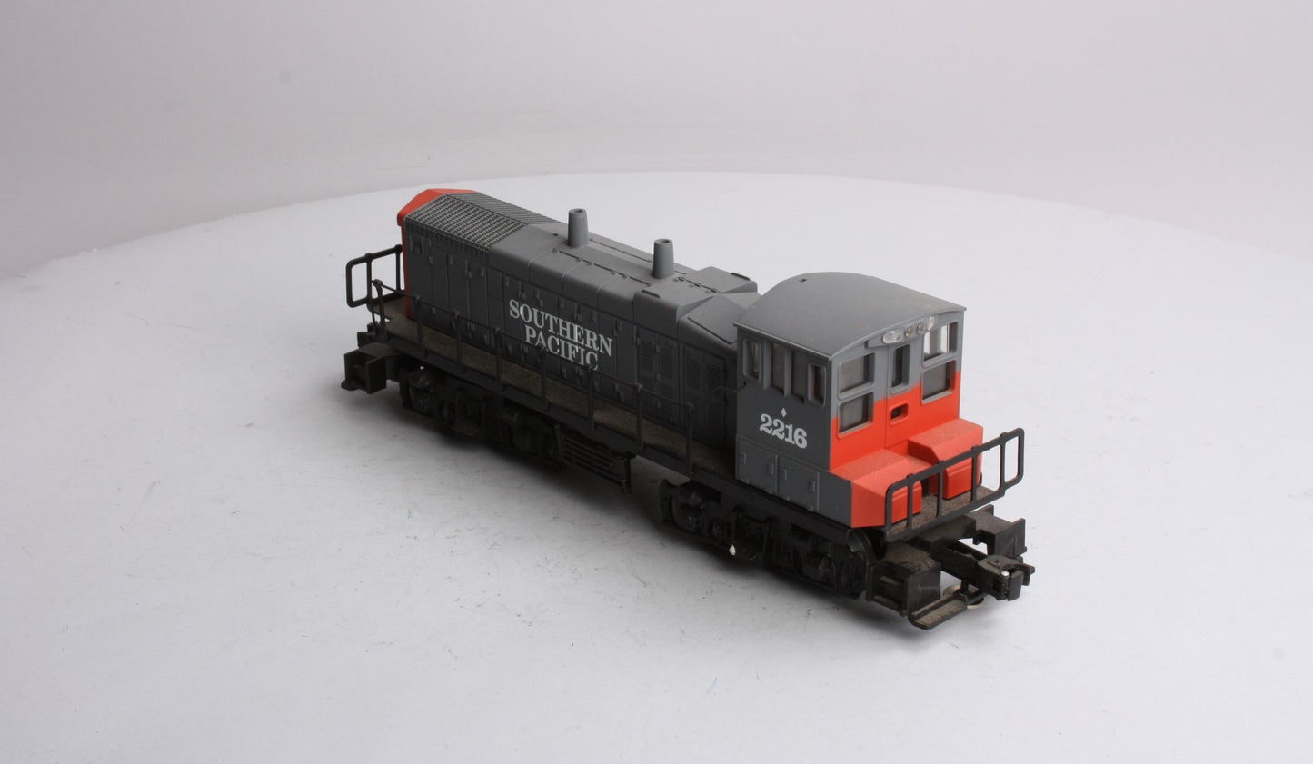 K-Line K2216 O Southern Pacific MP-15 Diesel Switcher #2216 LN/Box
