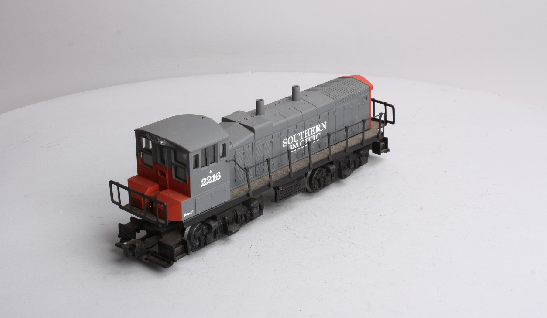 K-Line K2216 O Southern Pacific MP-15 Diesel Switcher #2216 LN/Box