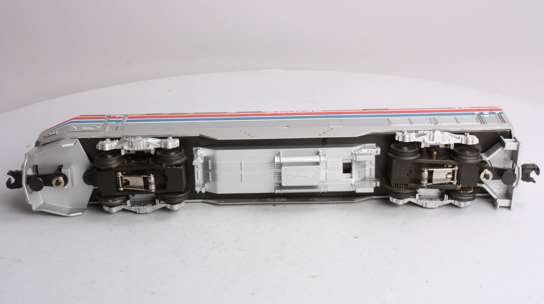 Williams GEN15 O Gauge Amtrak Genesis Powered Diesel Locomotive with Horn EX
