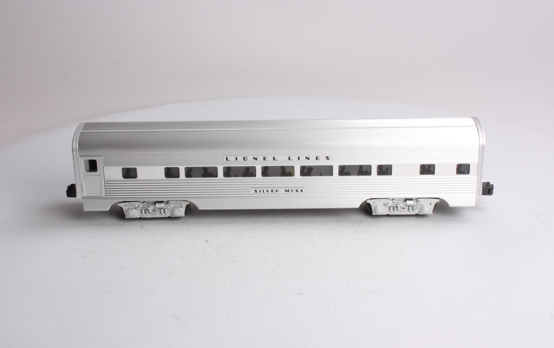 Lionel 6-19161 O Lionel Lines Aluminum Silver Mesa Coach Car #2533 LN/Box