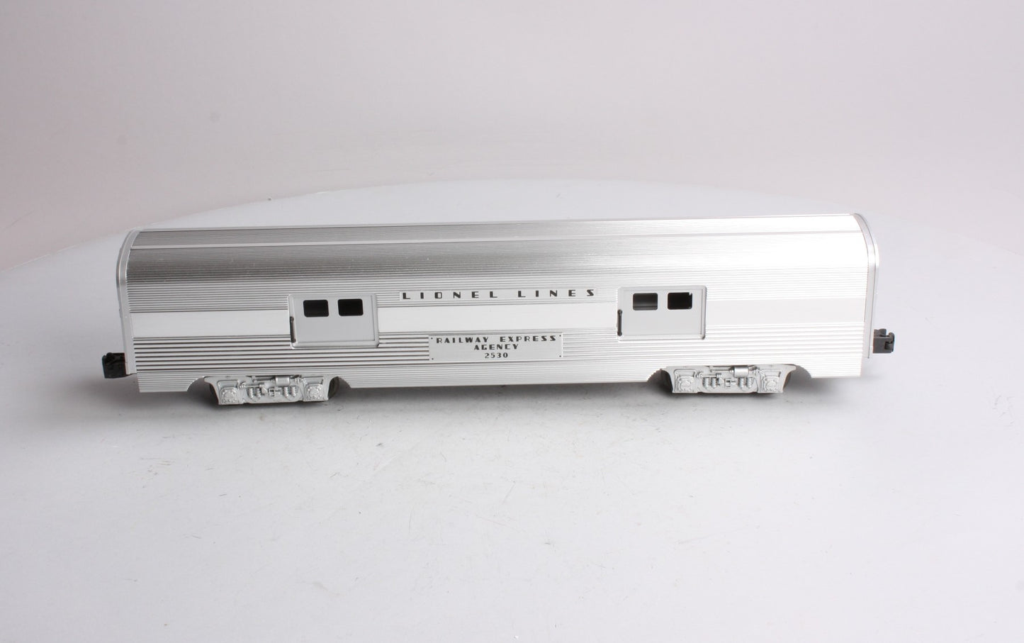 Lionel 6-19160 O Gauge Lionel Lines 2530 REA Aluminum Baggage Car EX/Box