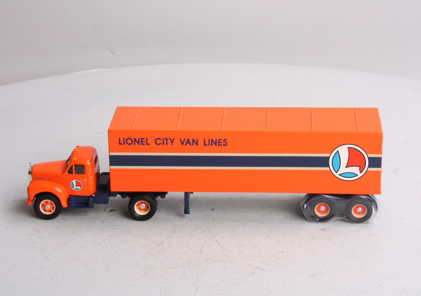 Corgi 52302 1:50 Lionel City Van Lines Mack B Series Semi Truck NIB