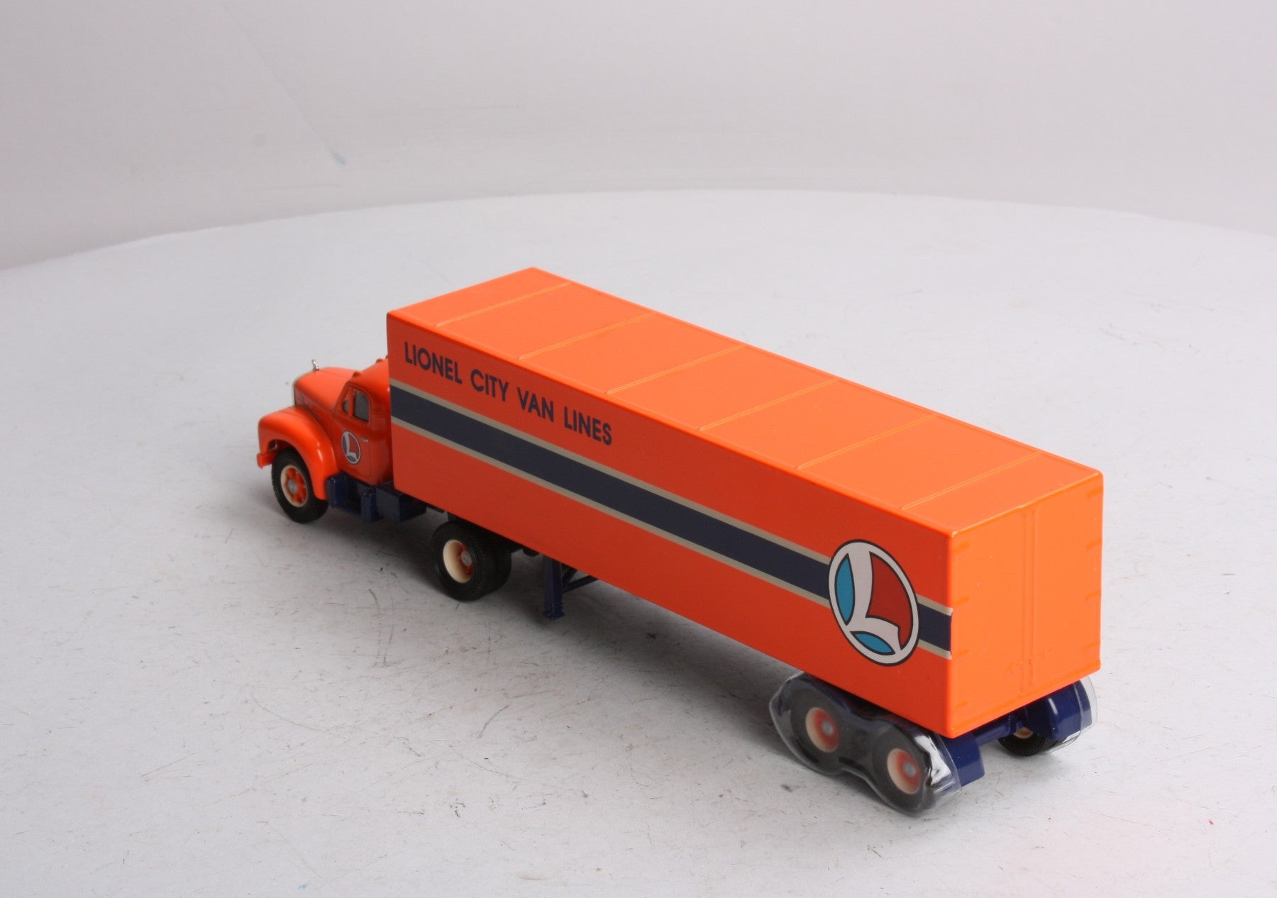 Corgi 52302 1:50 Lionel City Van Lines Mack B Series Semi Truck NIB