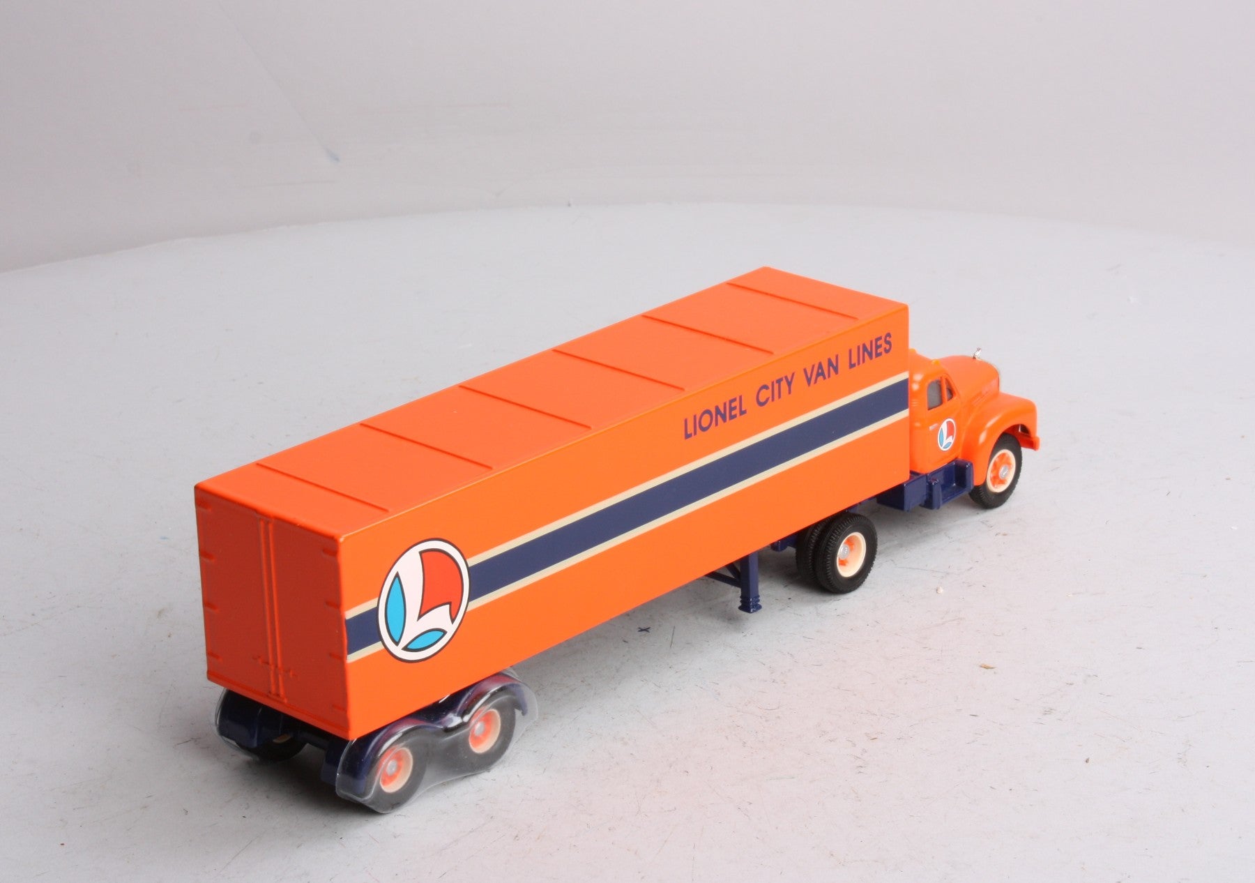 Corgi 52302 1:50 Lionel City Van Lines Mack B Series Semi Truck NIB