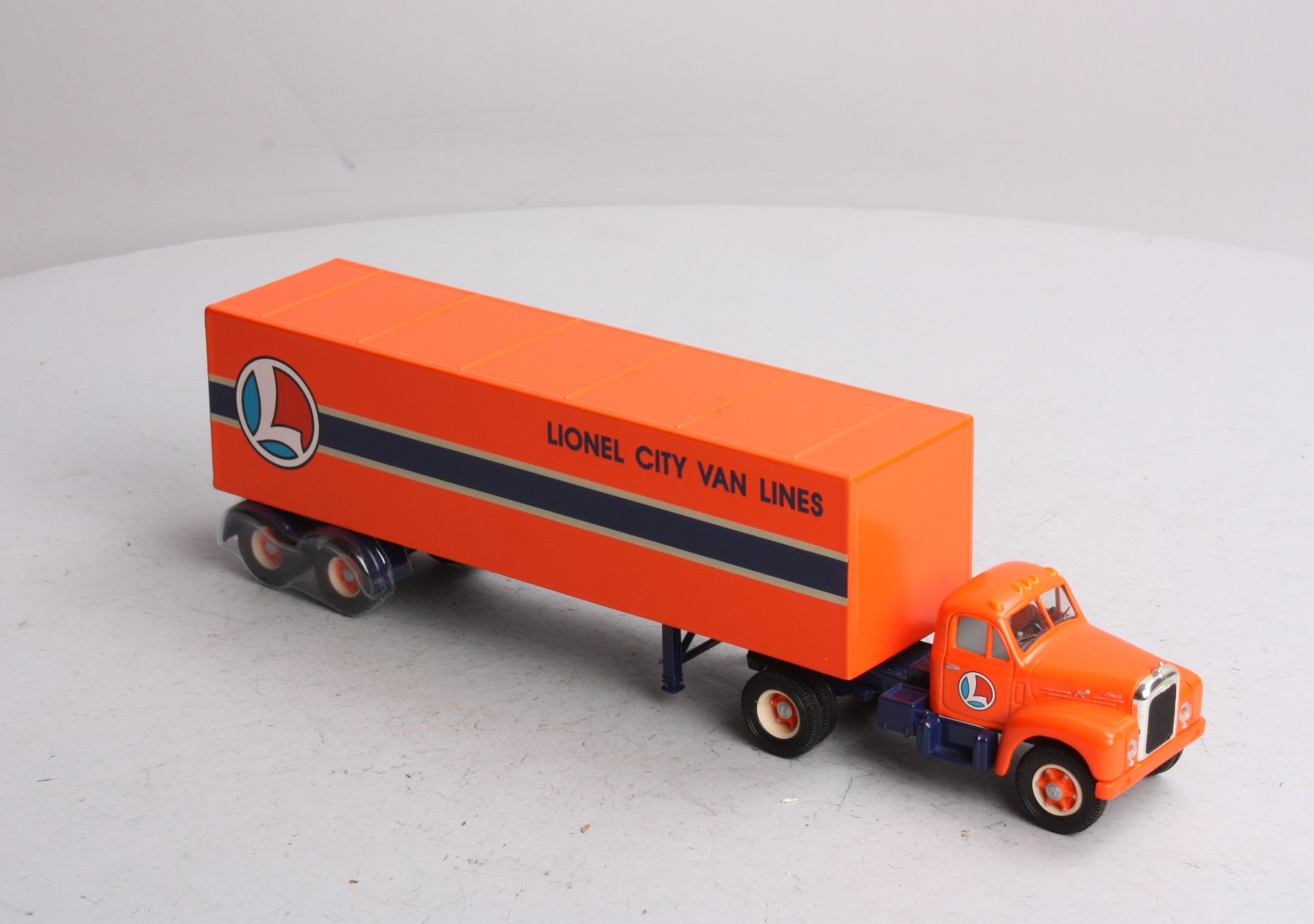 Corgi 52302 1:50 Lionel City Van Lines Mack B Series Semi Truck NIB