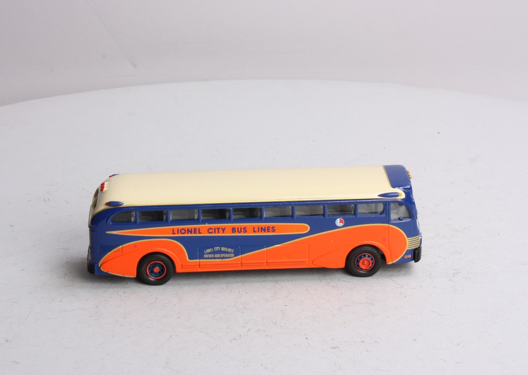 Corgi 53904 1:50 Scale Lionel Classics City Bus Lines Yellow Coach 743 Die Cast
