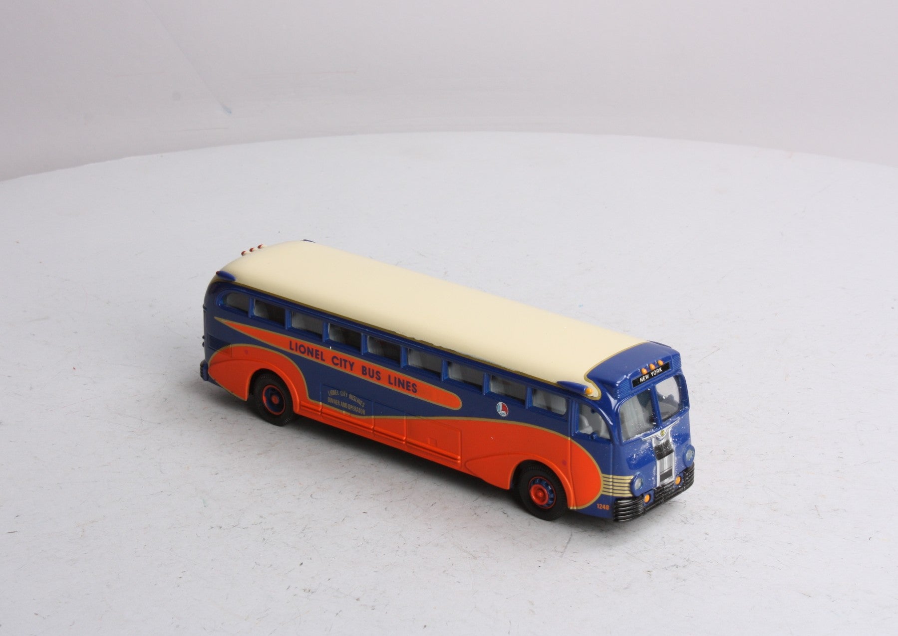Corgi 53904 1:50 Scale Lionel Classics City Bus Lines Yellow Coach 743 Die Cast