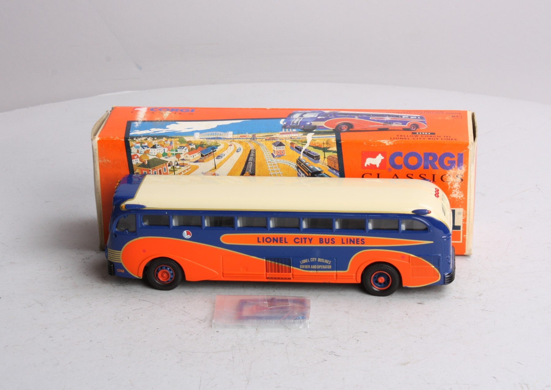 Corgi 53904 1:50 Scale Lionel Classics City Bus Lines Yellow Coach 743 Die Cast