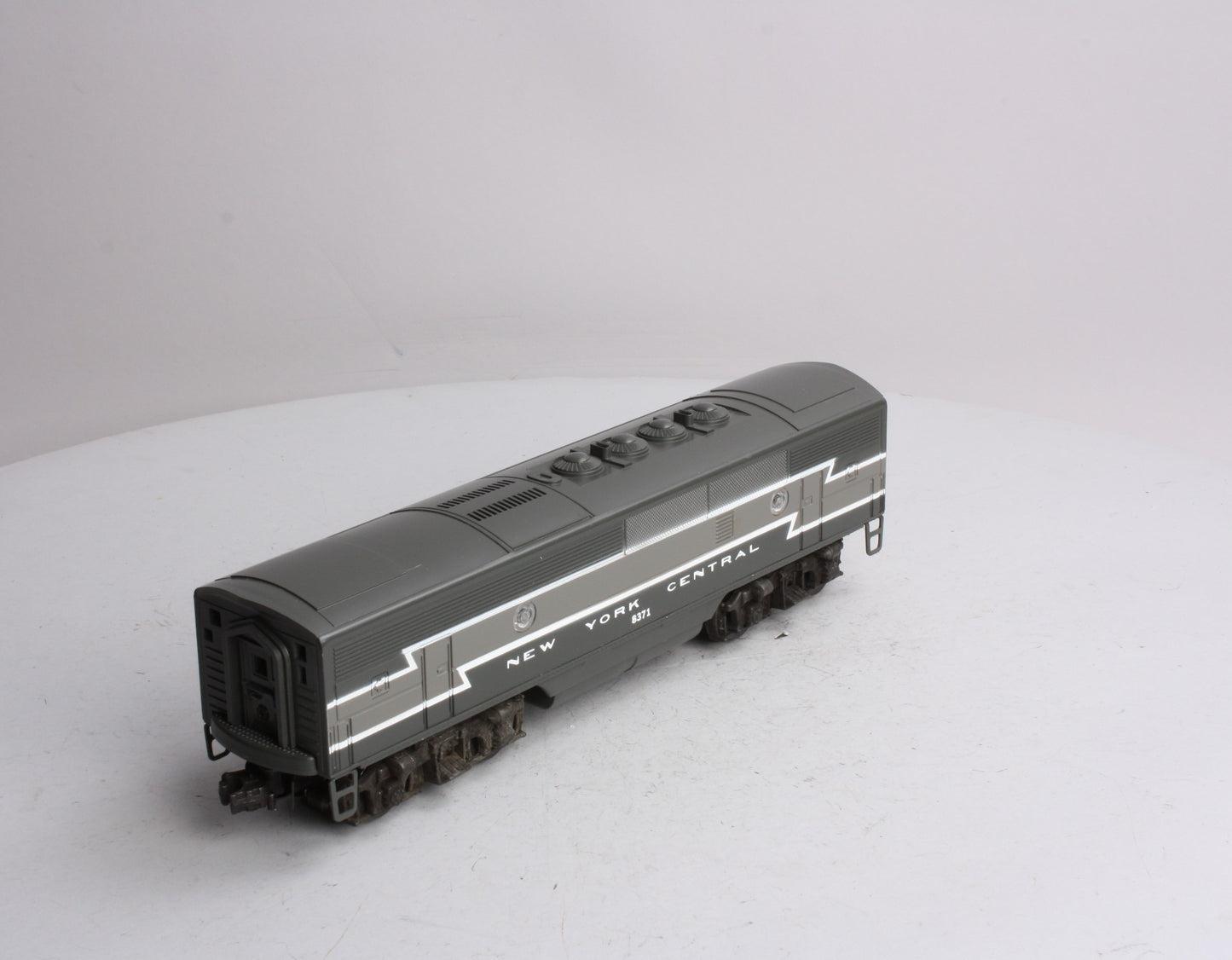 Lionel 6-8371 O New York Central F-3 B Unit Non- Pwd. Diesel Locomotive w/Horn LN/Box