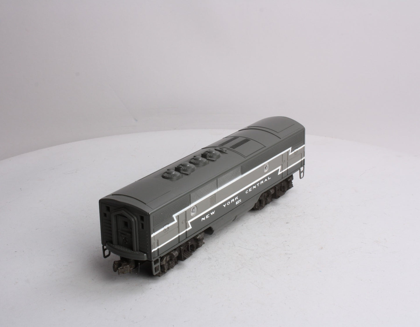 Lionel 6-8371 O New York Central F-3 B Unit Non- Pwd. Diesel Locomotive w/Horn LN/Box