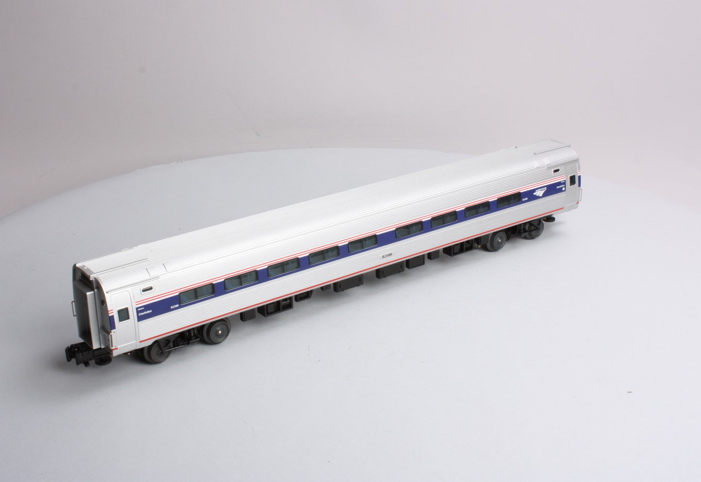 Lionel 6-35432 O Gauge Amtrak Coach Car #82588 EX/Box