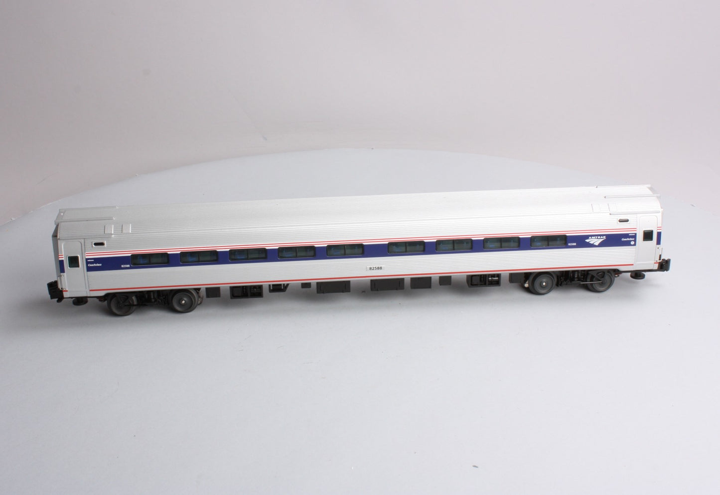 Lionel 6-35432 O Gauge Amtrak Coach Car #82588 EX/Box