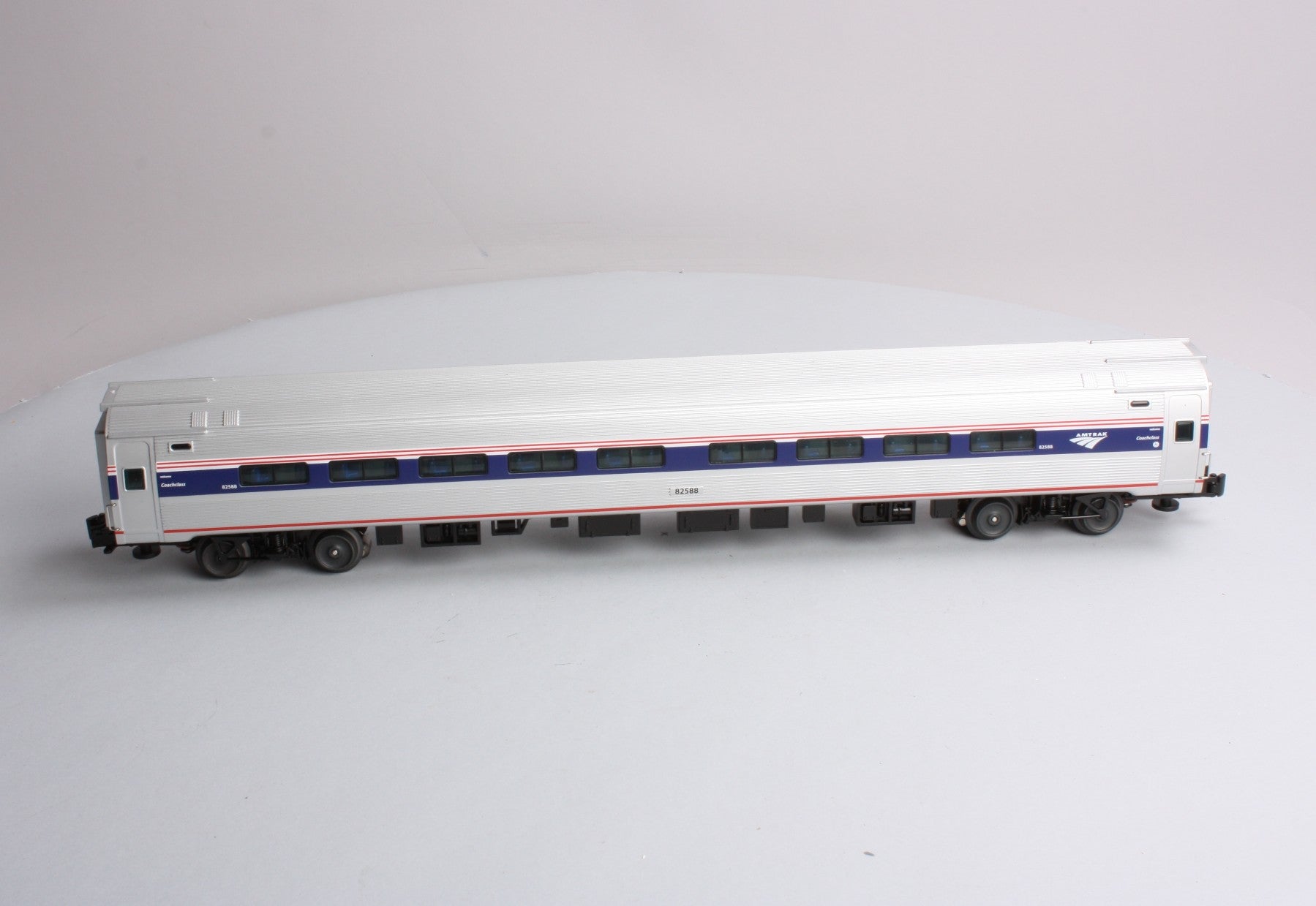 Lionel 6-35432 O Gauge Amtrak Coach Car #82588 EX/Box