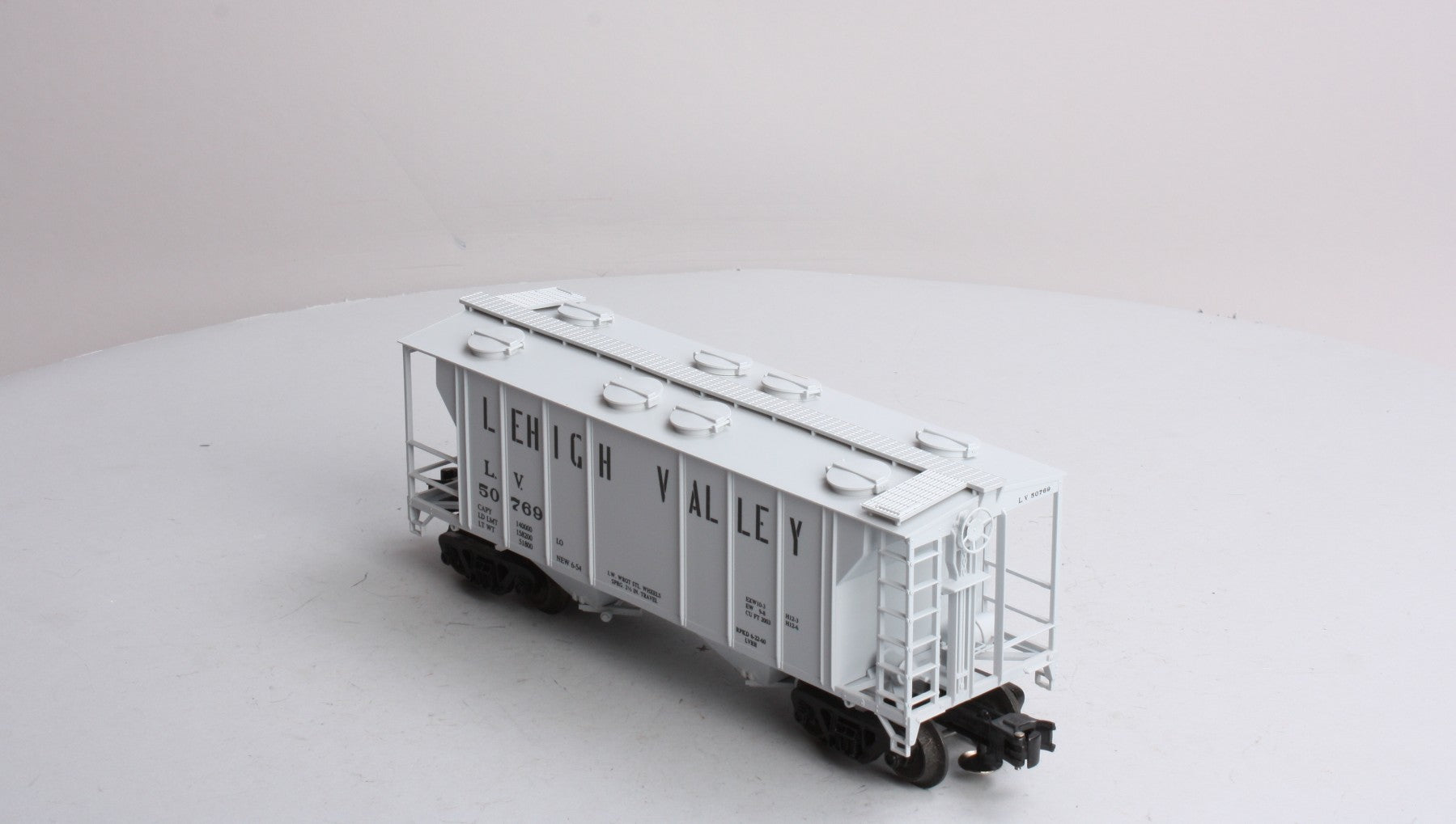 Weaver 2123 O Gauge Lehigh Valley 34' PS-2 Covered Hopper #2123 (3 Rail) NIB