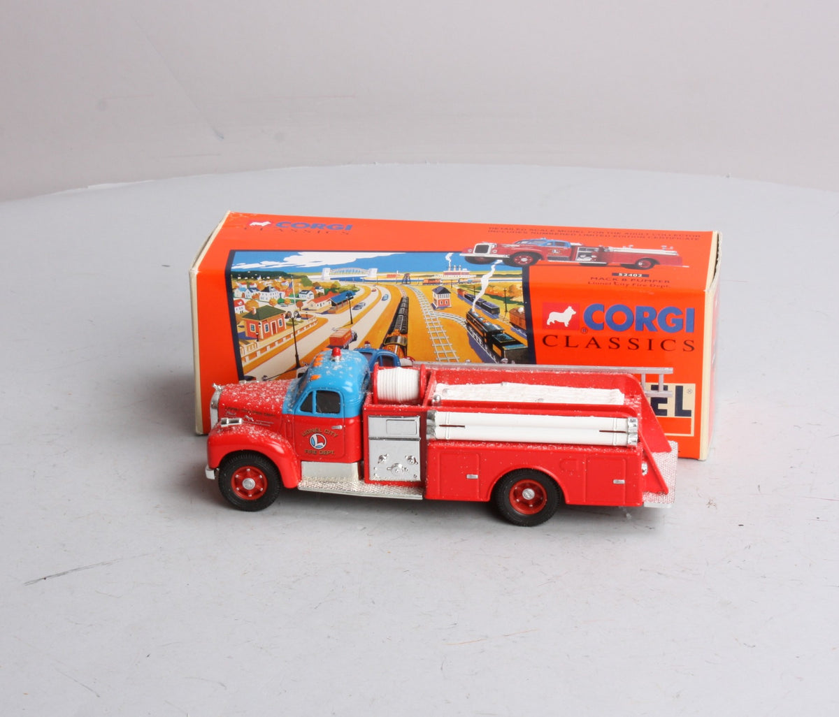 Corgi 52402 1:50 Lionel City Fire Mack B Pumper Fire Truck Emergency Vehicle