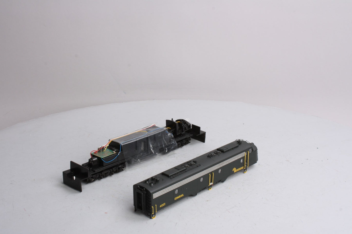 Proto 2000 8016 HO Conrail E8/9 Diesel Locomotive #4021 LN/Box