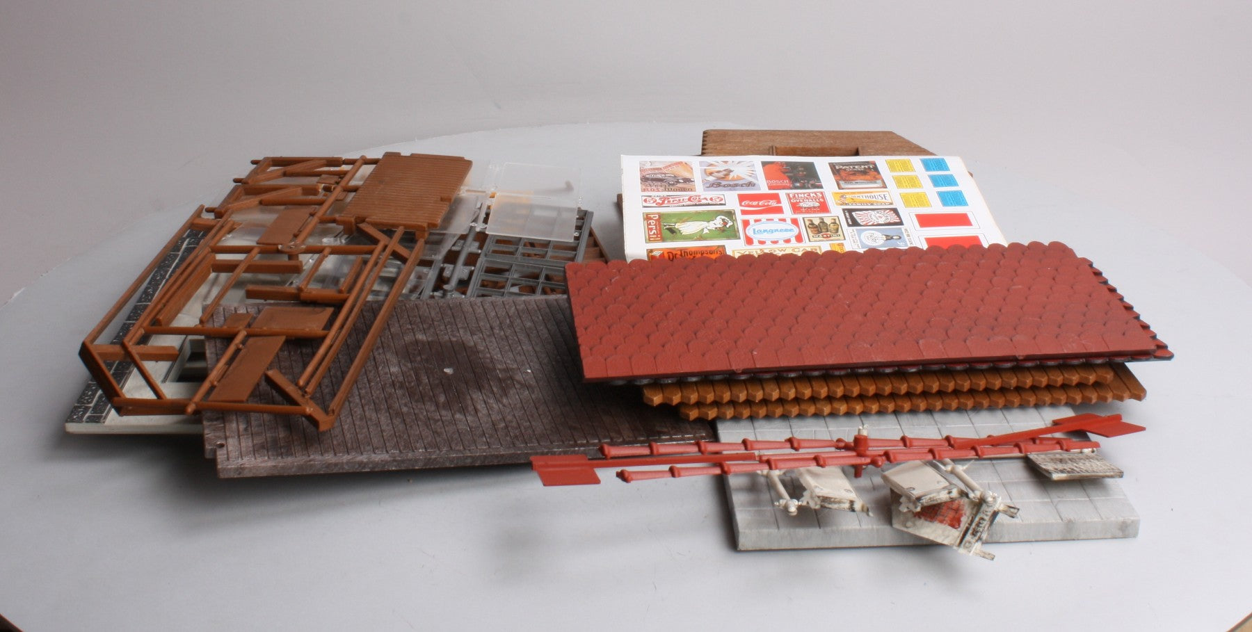 Pola 914 G Scale 2-Story Switch Tower Building LN/Box