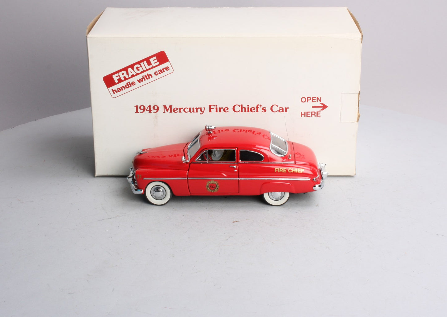 Danbury Mint 1949 1:24 1949 Mercury Fire Chief Club Coupe LN/Box
