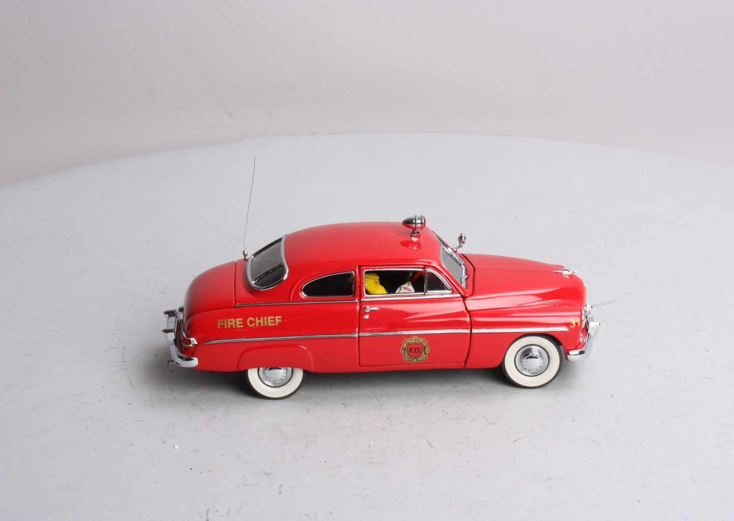 Danbury Mint 1949 1:24 1949 Mercury Fire Chief Club Coupe LN/Box