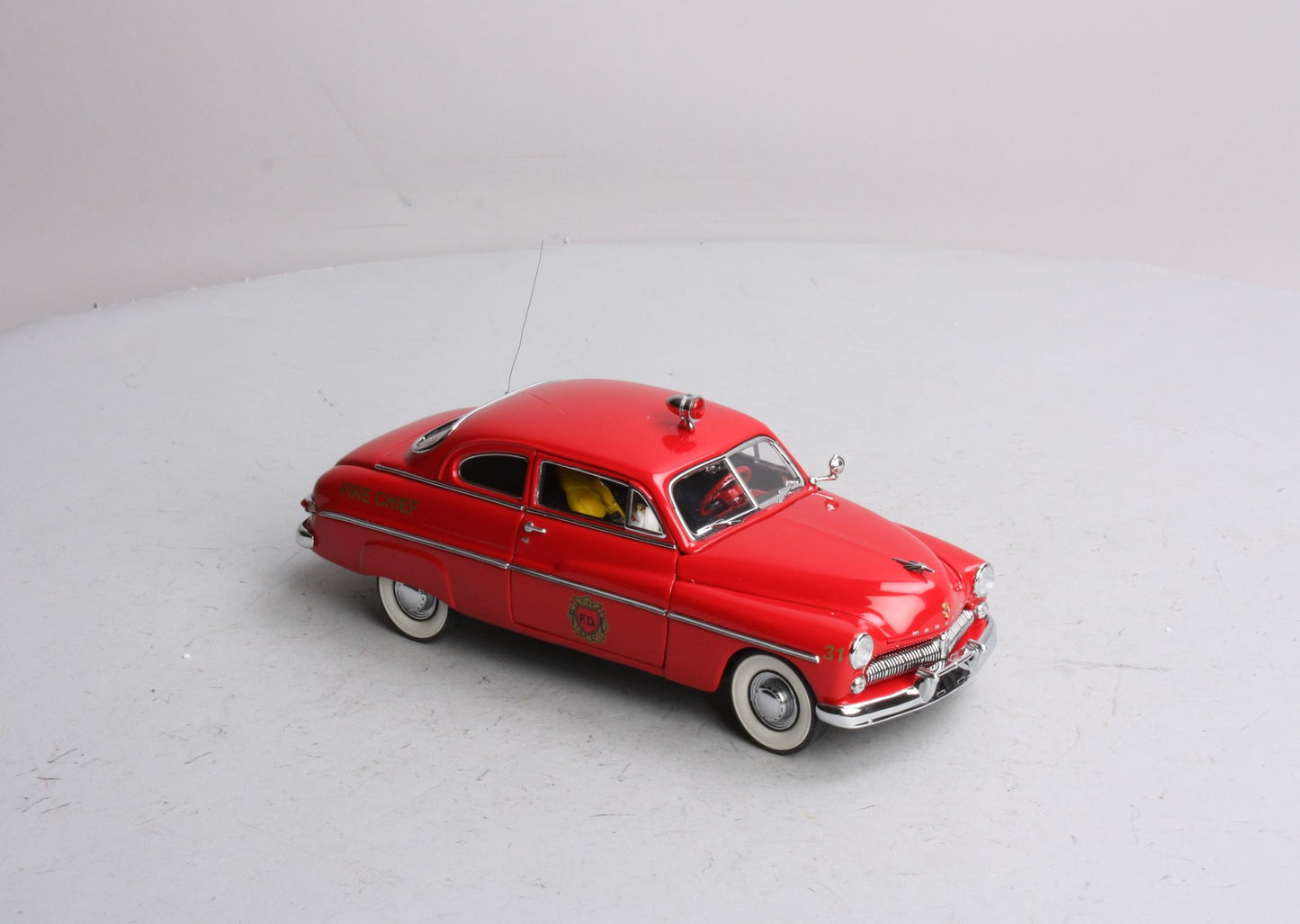Danbury Mint 1949 1:24 1949 Mercury Fire Chief Club Coupe LN/Box