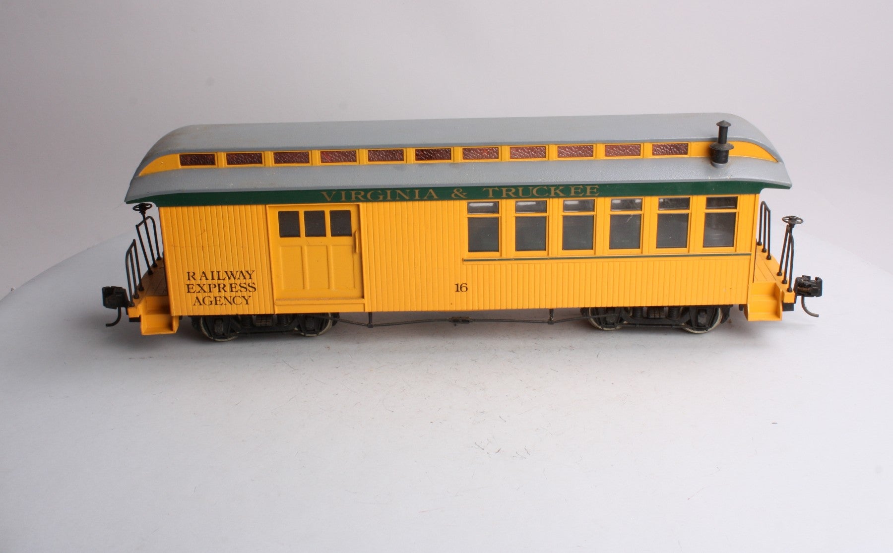 Bachmann 16 G Scale Virginia &Truckee REA Combine Car #16 EX