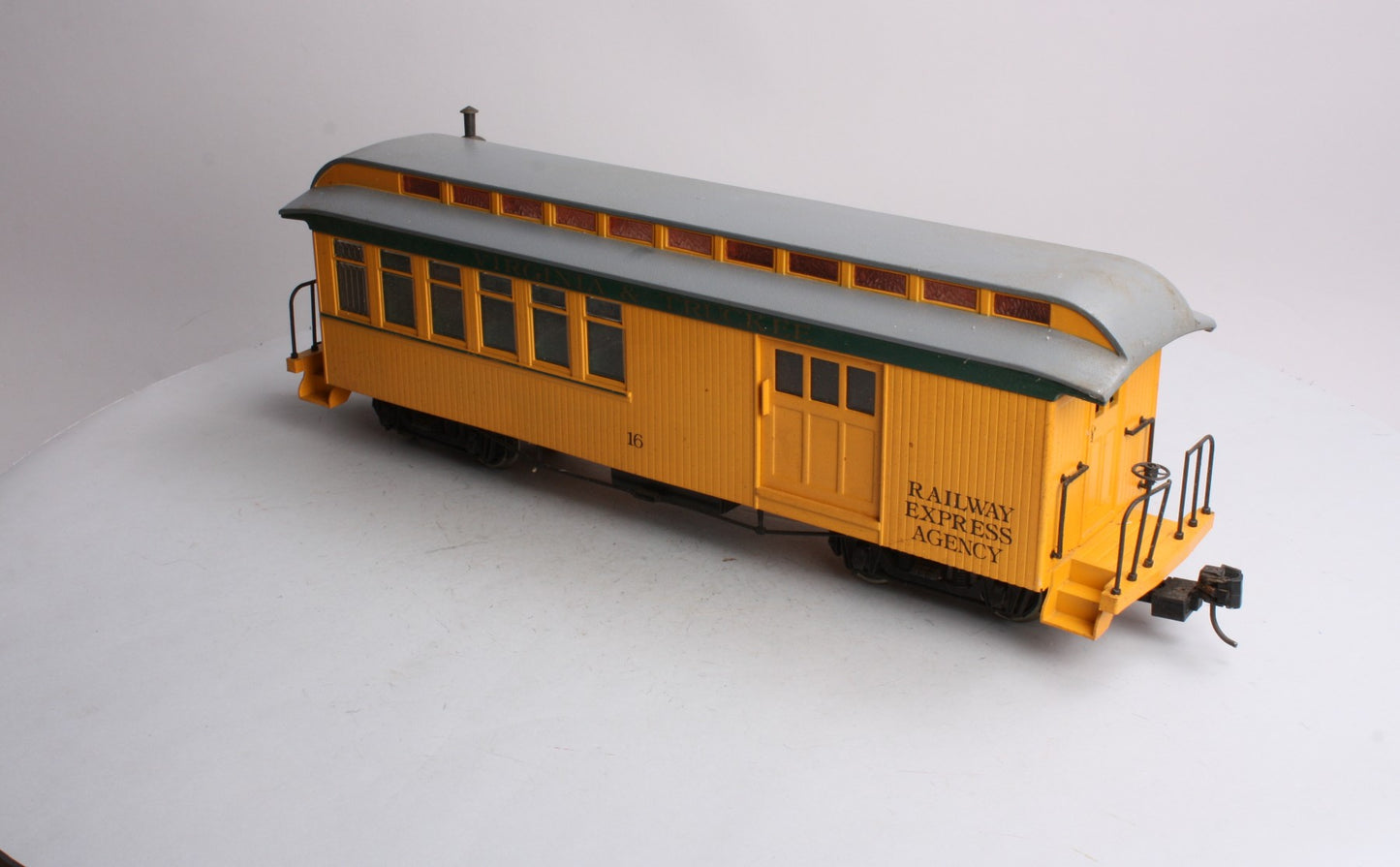Bachmann 16 G Scale Virginia &Truckee REA Combine Car #16 EX