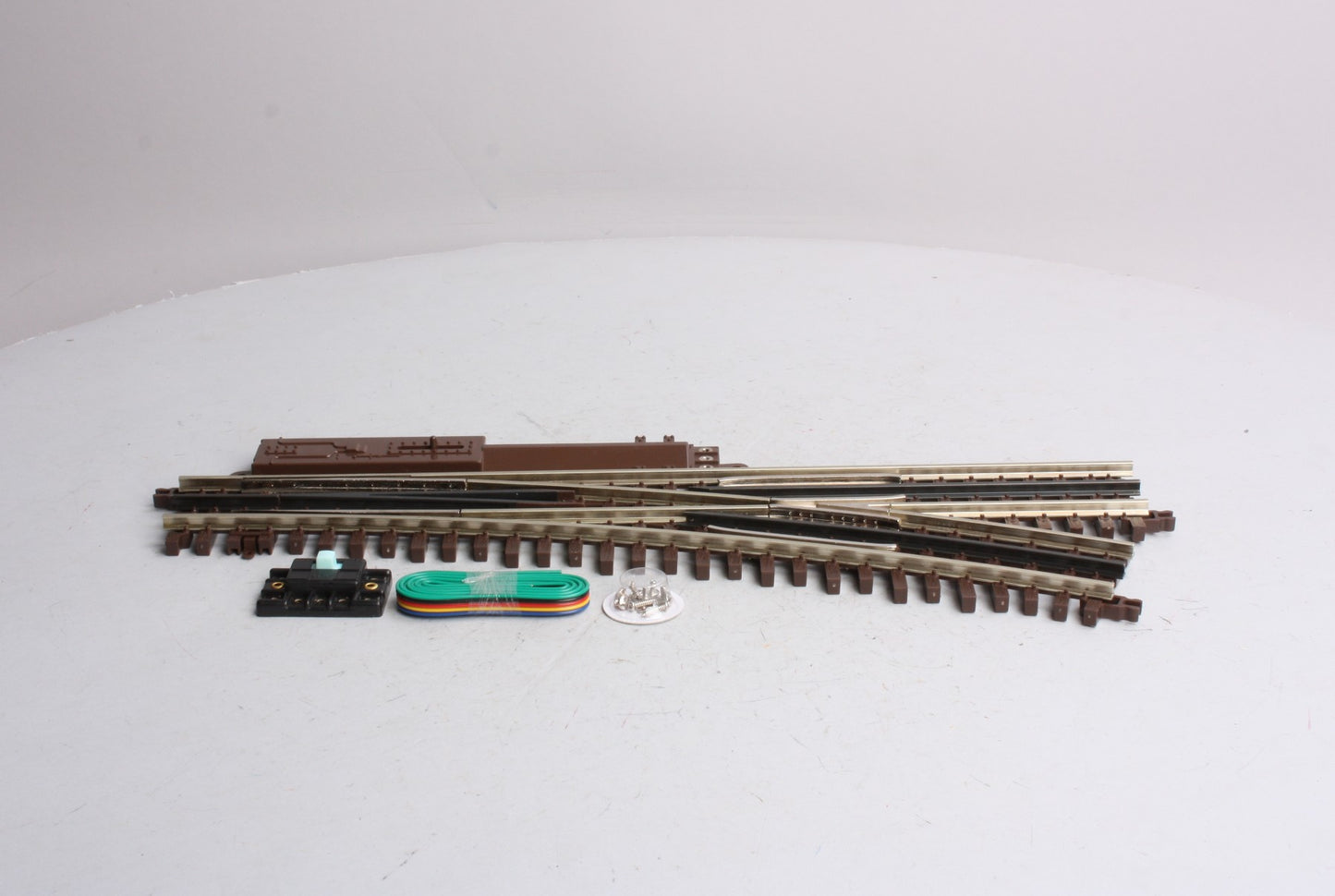 Atlas 6073 O Gauge Nickel Silver O-72 Right Hand Remote Switch Turnout NIB