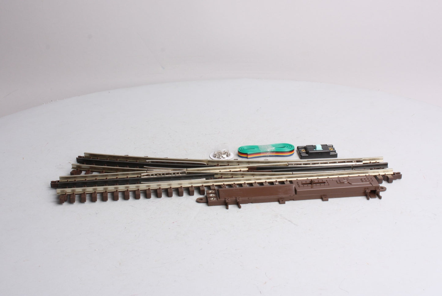 Atlas 6073 O Gauge Nickel Silver O-72 Right Hand Remote Switch Turnout NIB