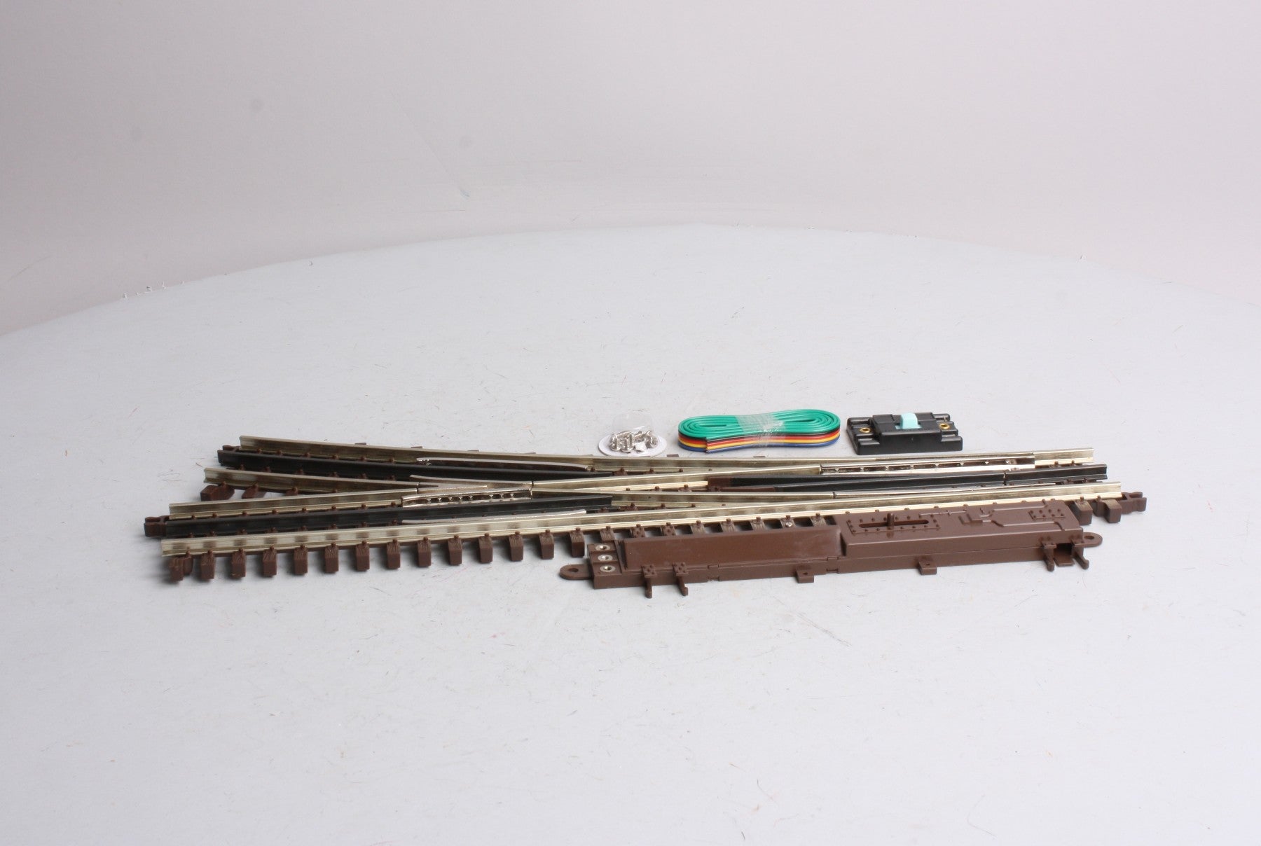 Atlas 6073 O Gauge Nickel Silver O-72 Right Hand Remote Switch Turnout NIB