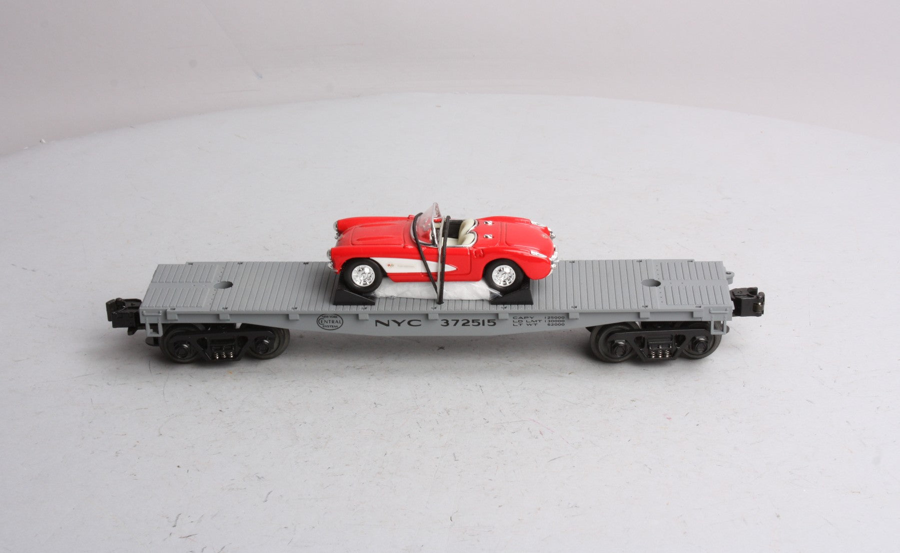 MTH 33-7601 O Gauge New York Central Flatcar w/1957 Die-Cast Corvette #372515 LN/Box