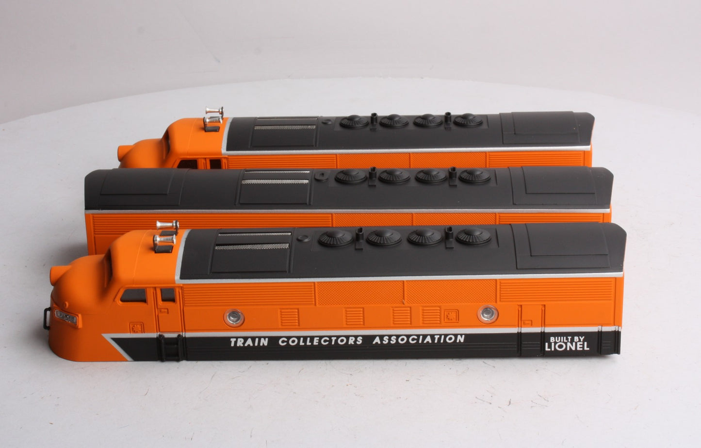 Lionel 6-11737 O Gauge TCA F3 ABA Diesel Locomotive Set (Shells Only) LN