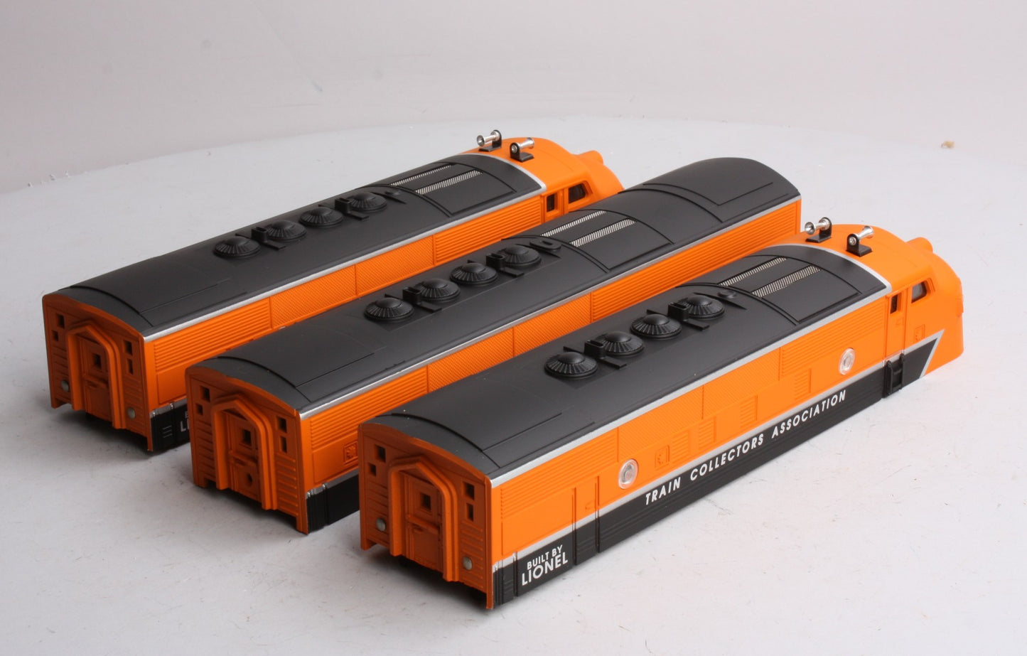 Lionel 6-11737 O Gauge TCA F3 ABA Diesel Locomotive Set (Shells Only) LN