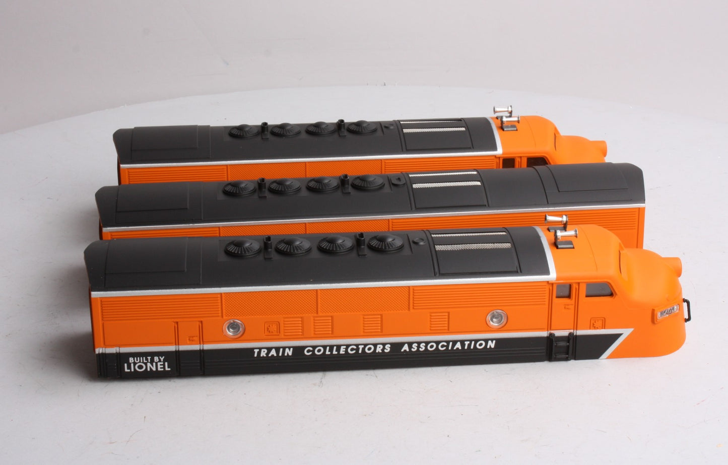 Lionel 6-11737 O Gauge TCA F3 ABA Diesel Locomotive Set (Shells Only) LN