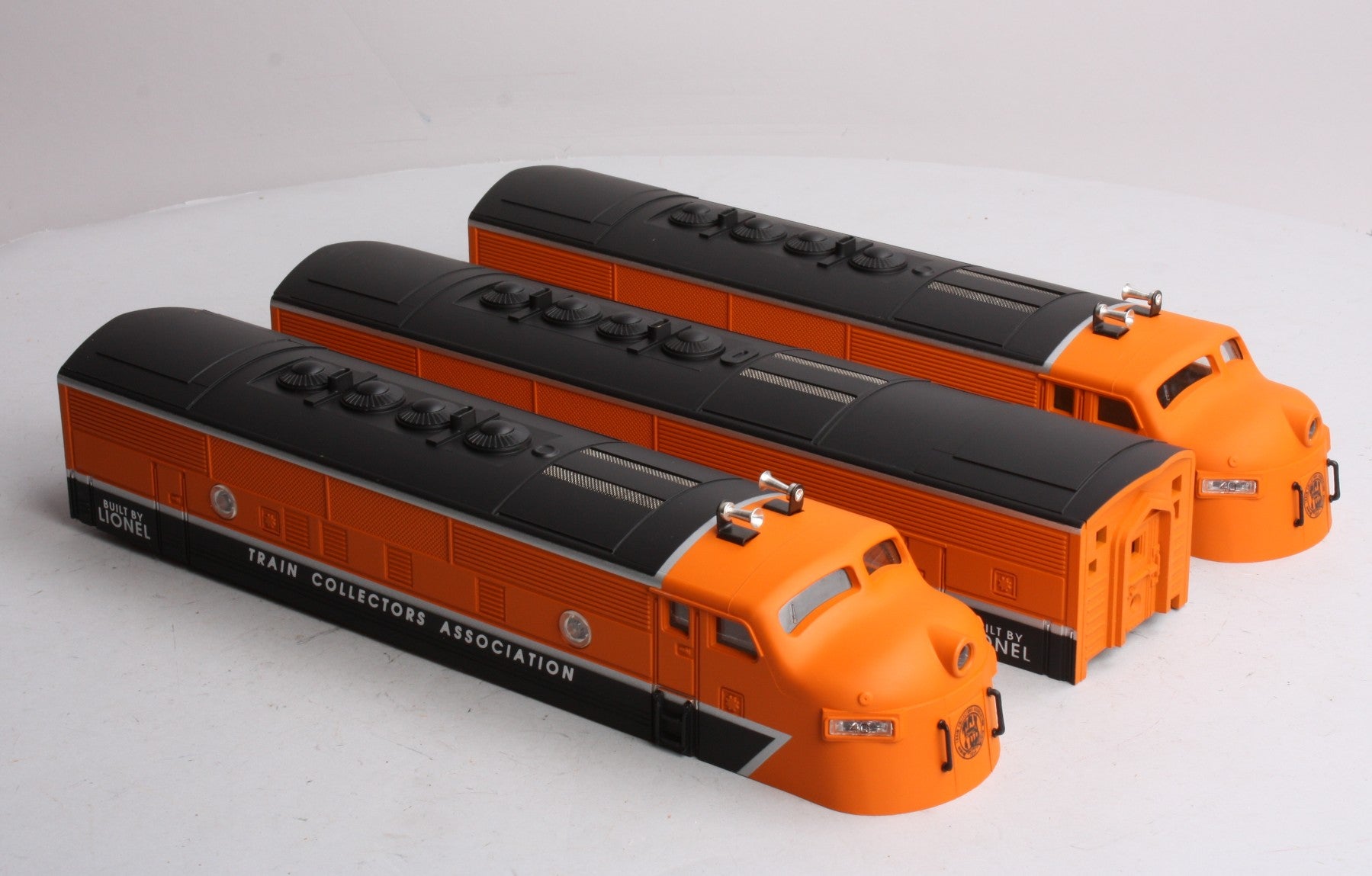 Lionel 6-11737 O Gauge TCA F3 ABA Diesel Locomotive Set (Shells Only) LN