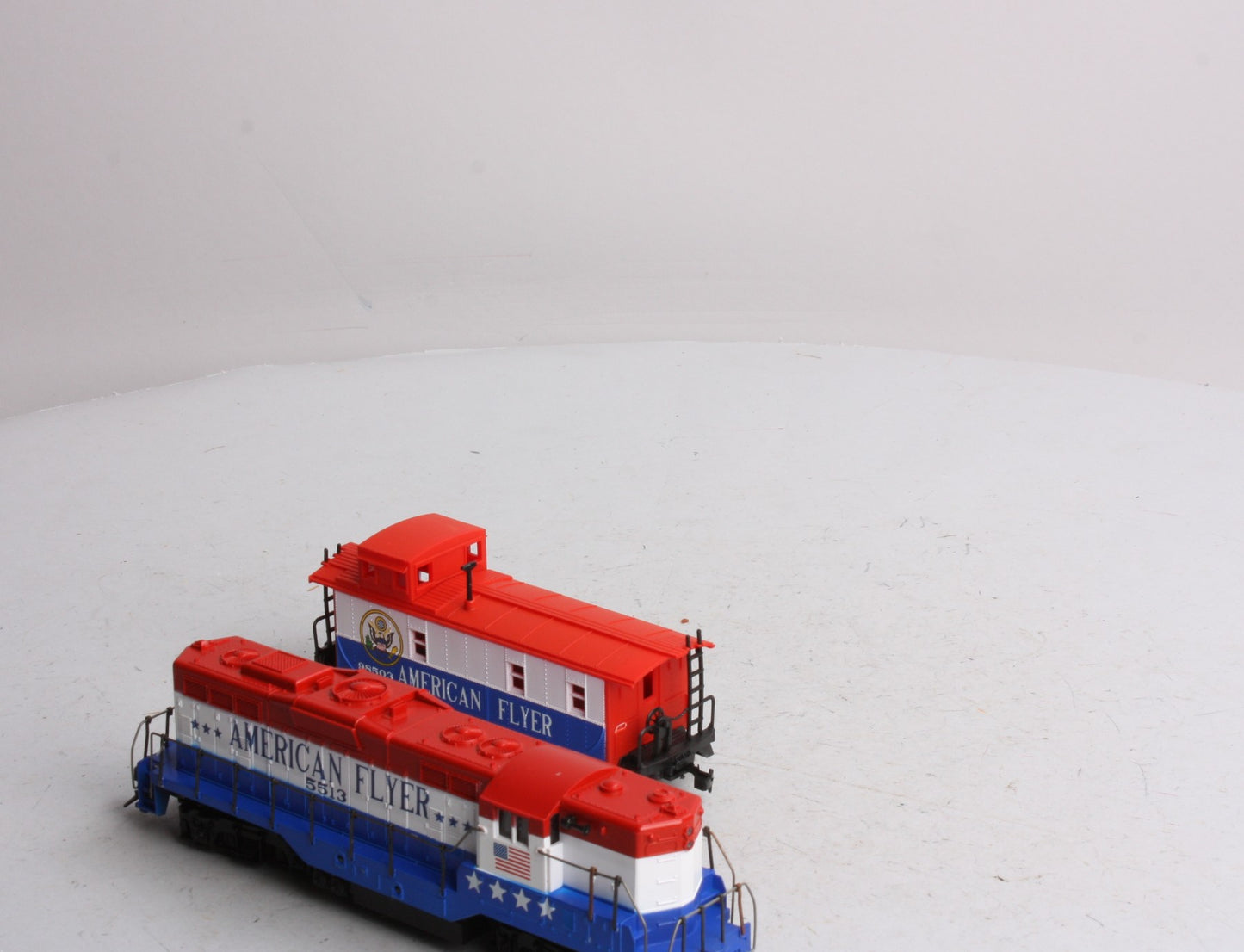 Lionel 79-9704 HO American Flyer GP-9 Diesel Engine & Caboose